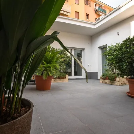 Station Loft Pensión Bolonia