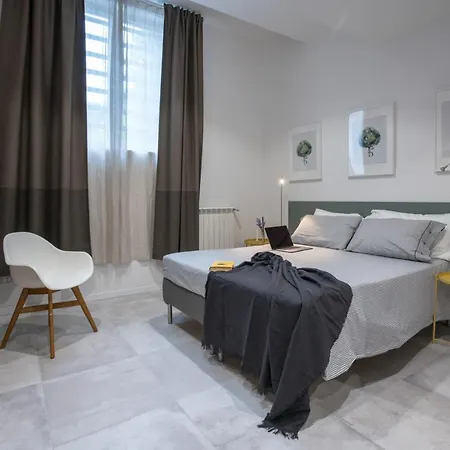 Station Loft Affittacamere *